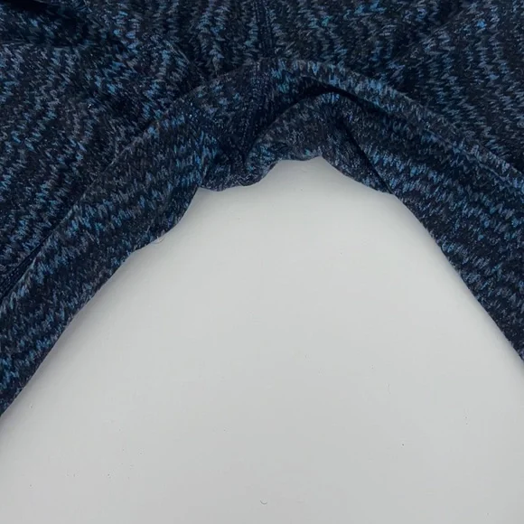 Lululemon ZigZag Blue, Gray and Black Full Length Leggings - Picture 5 of 9